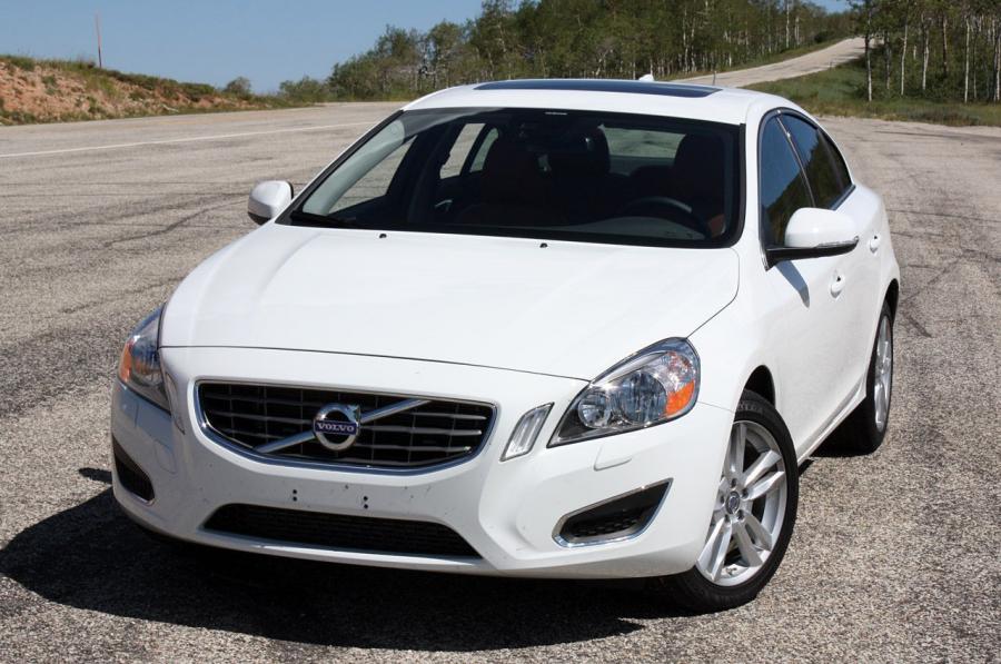  Volvo S60 T5 AWD 2013 года  (фото 29 из 40)
